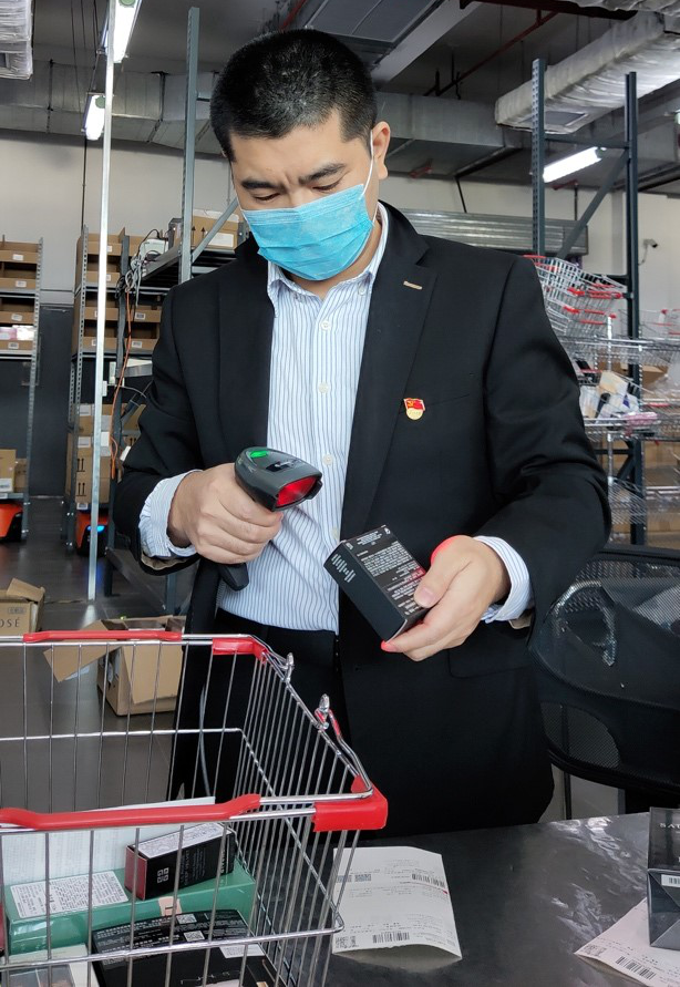 【中國免稅人在行動(dòng)?黨員先鋒篇】之一： 以“誠”守“城”，講述一名普通黨員的故事