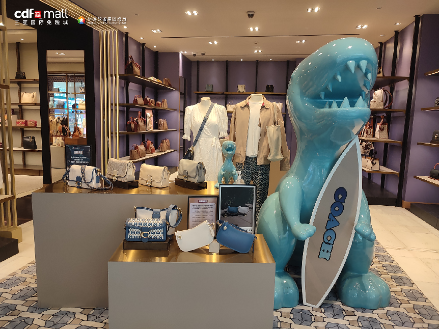 中免集團(tuán)海南門店人氣旺  多項福利奏響黃金周消費(fèi)主旋律